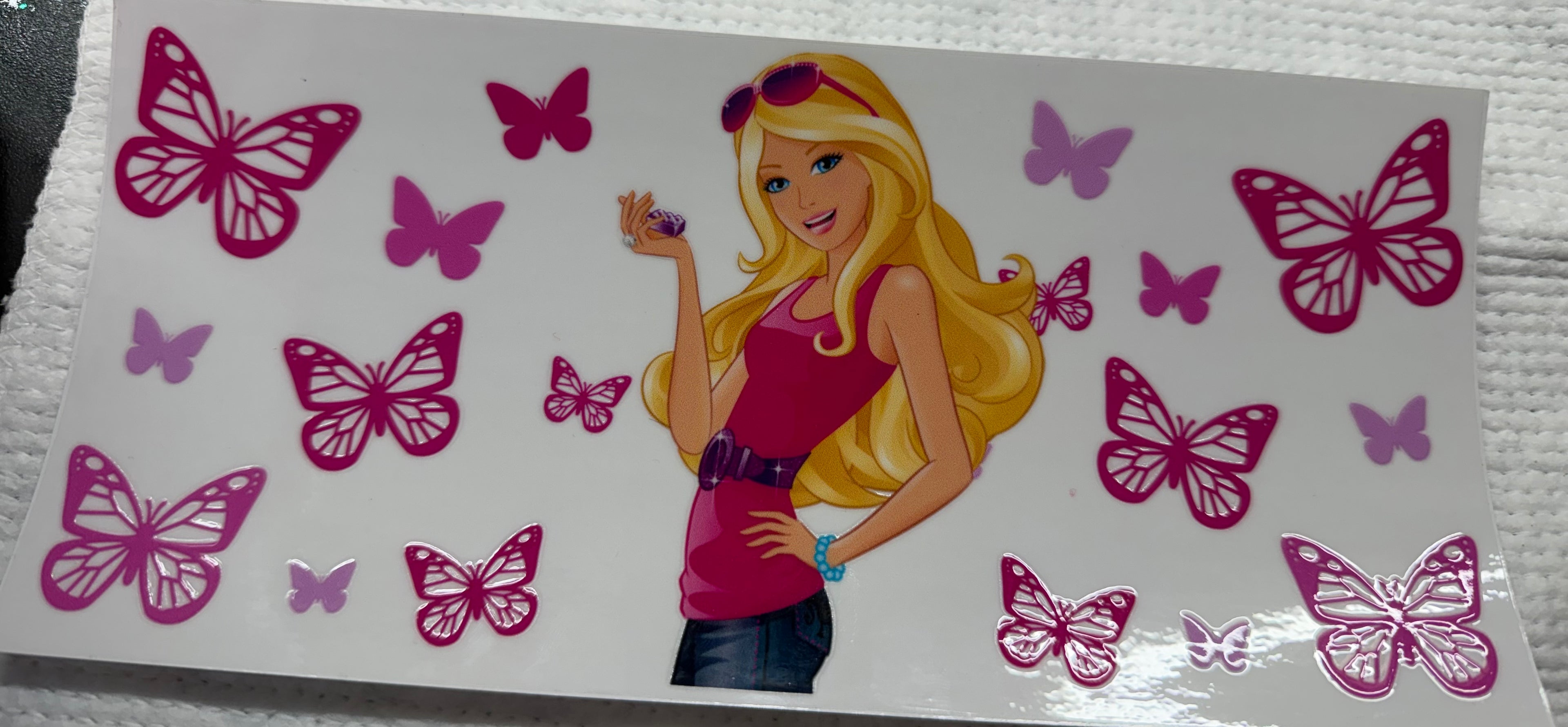 Barbie wrap B002